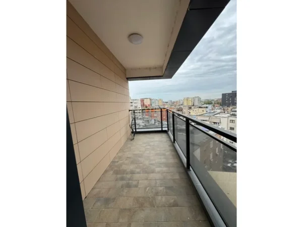 Tirane, shitet apartament 1+1 Kati 6, 74 m² 257.600 € (rruga e kosovareve)