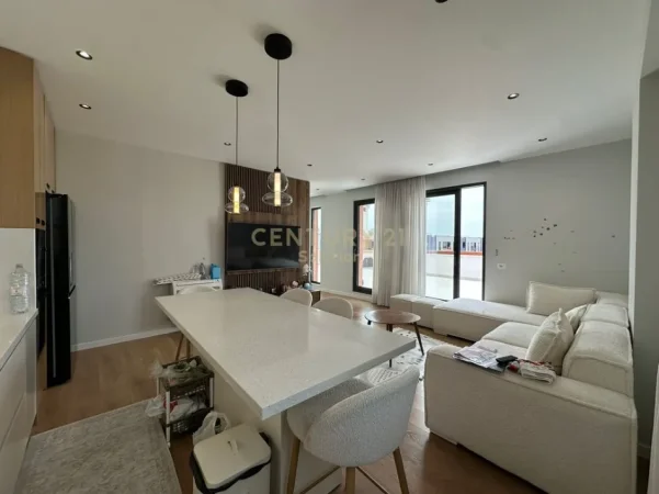 Tirane, shitet apartament 2+1+Ballkon Kati 9, 297 m² 333.000 € (astir)