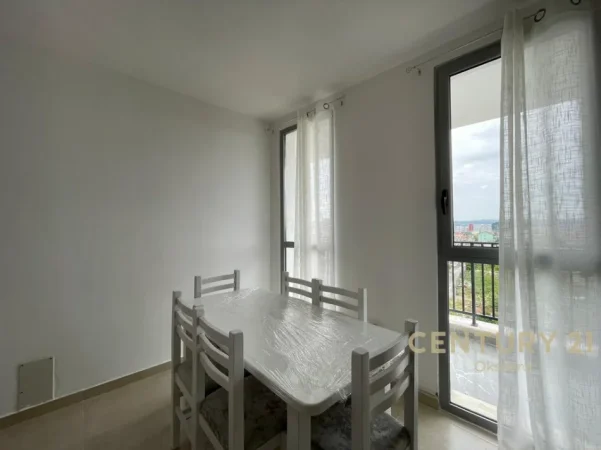 Tirane, jepet me qera apartament 2+1 Kati 5, 107 m² 500 € (5 maji)