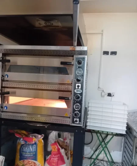 Tirane, shitet ambjent biznesi Kati 1, 150 m² (Biznes Vasil Shanto)