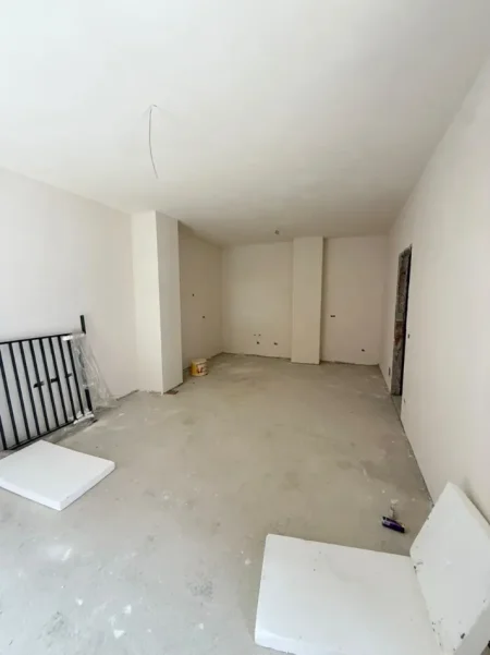 Tirane, shitet apartament 2+1+Ballkon Kati 2, 108 m² 195.444 € (Bulevardi i Ri)