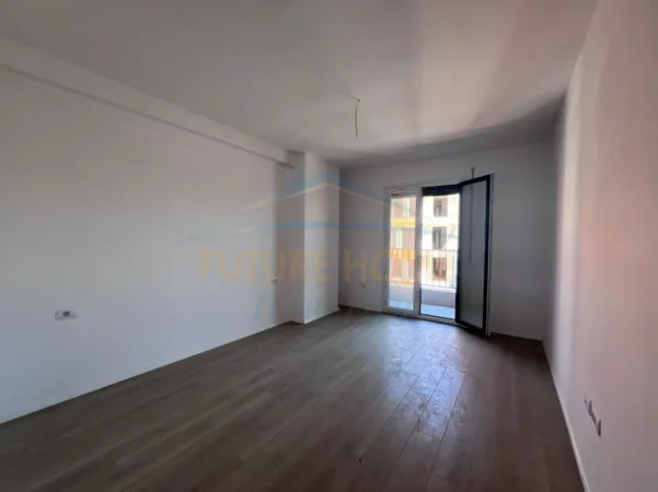 Tirane, shitet apartament 1+1, Kati 3, 84 m² 95.000 € ( Color Splash Residence, Paskuqan)