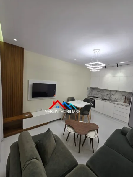 Tirane, jepet me qera apartament 1+1+Ballkon Kati 5, 60 m² 420 € (RRUGA GRYKA E KACANIKUT,UNIVERS CITY)