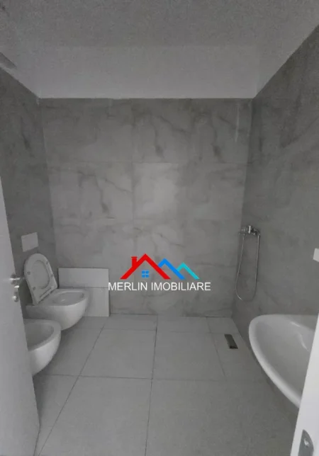 Tirane, jepet me qera apartament 1+1+Ballkon Kati 5, 60 m² 420 € (RRUGA GRYKA E KACANIKUT,UNIVERS CITY)