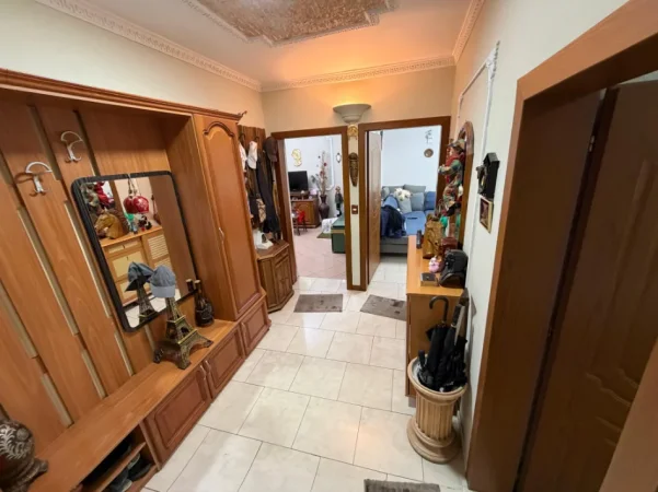 Tirane, shitet apartament 2+1+Aneks Kati 5, 72 m² 160.000 € 