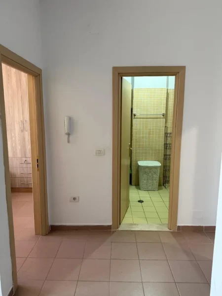 Tirane, jepet me qera apartament 1+1 Kati 7, 60 m² 380 € (ASTIR)