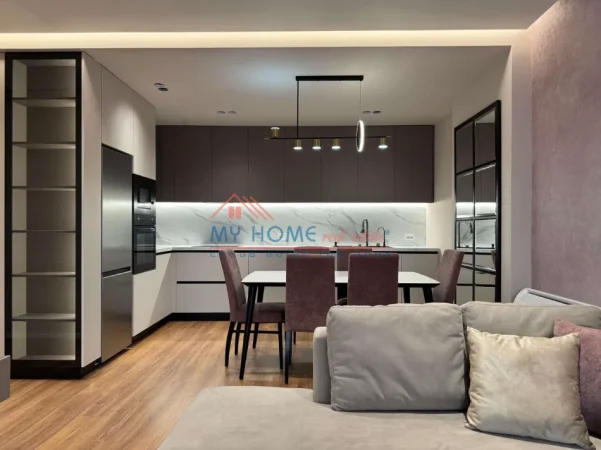Tirane, jepet me qera apartament 1+1+Ballkon Kati 3, 75 m² 750 € (Shkolla e Kuqe)