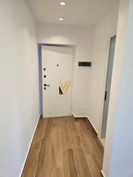 Tirane, shitet garsonier Kati 1, 30 m² 83.000 € (RRUGA 4 DESHMORET)