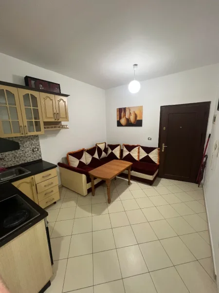 Tirane, jepet me qera apartament 1+1 Kati 3, 54 m² 500 € 