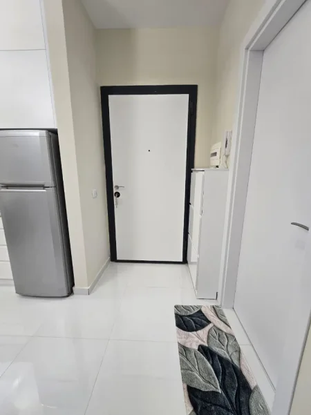 Tirane, jepet me qera apartament 1+1 Kati 5, 60 m² 400 € (Univers City)