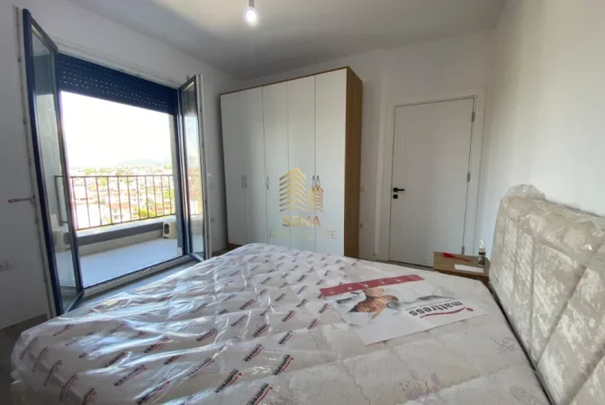 Tirane, jepet me qera apartament 2+1+Ballkon Kati 5, 85 m² 450 € (Paskuqan)