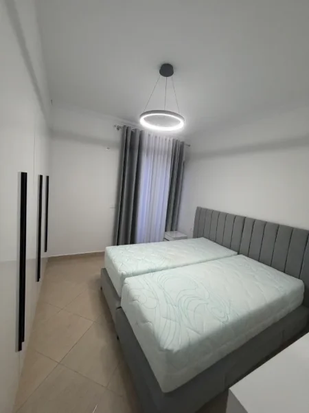 jepet me qera nga Pronari, pa-komision 1+1+Ballkon Kati 7, 75 m² 550 €