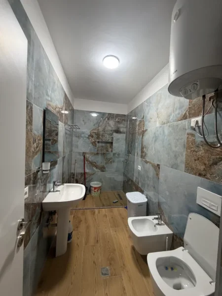 jepet me qera nga Pronari, pa-komision 1+1+Ballkon Kati 7, 75 m² 550 €