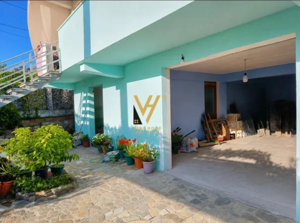 Tirane, shitet Vile 2 Katshe Kati 0, 185 m² 386.000 € (SHKOZE)