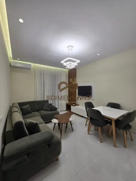 Tirane, jepet me qera apartament 1+1+Ballkon Kati 5, 60 m² 400 € (univers city)