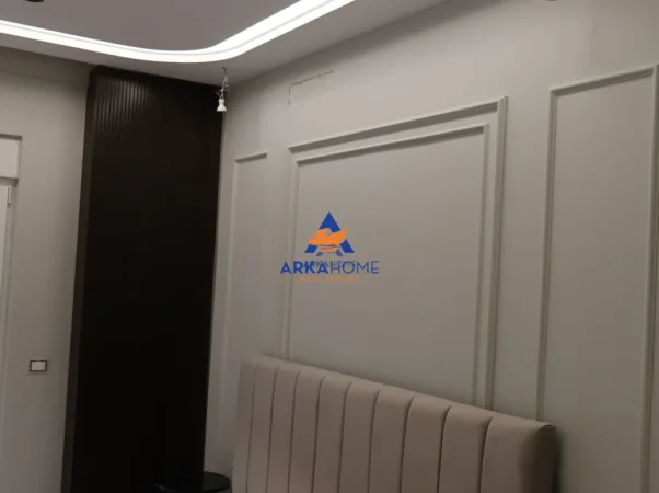 Tirane, shitet apartament 2+1+Ballkon Kati 2, 118 m² 296.250 € 
