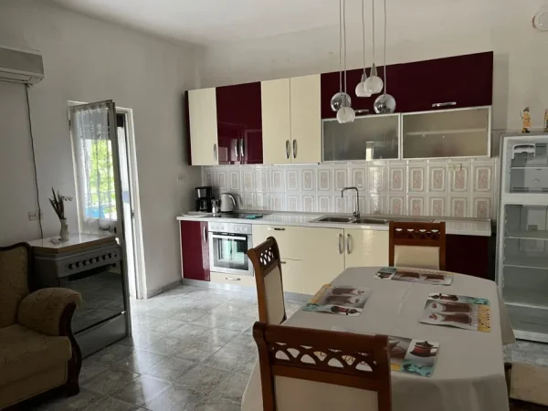 Tirane, jepet me qera apartament 1+1 Kati 2, 65 m² 450 € (Tregu Elektrik)