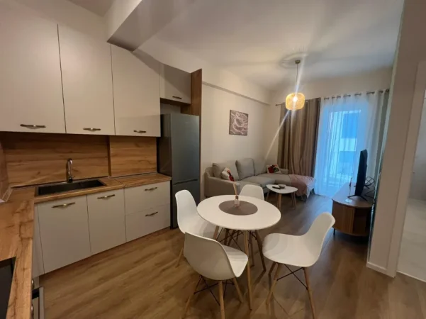 Tirane, jepet me qera apartament 1+1 Kati 3, 62 m² 400 € (Rezidenca OXA, Fresk)