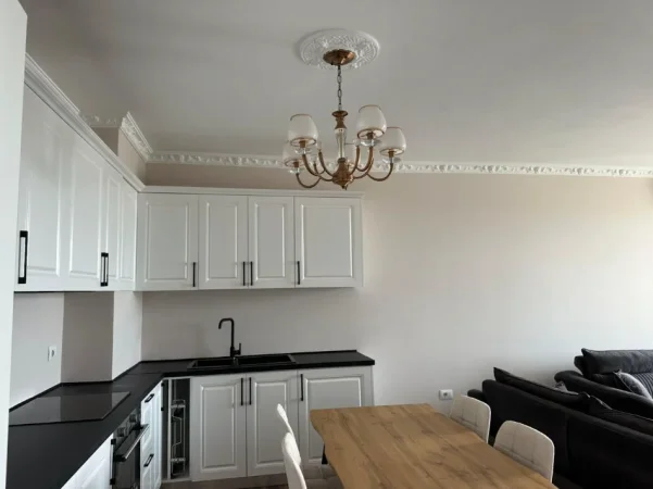 Tirane, shitet apartament 2+1+Ballkon Kati 2, 124 m² (Liqeni i Thate)