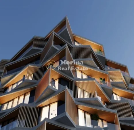 Tirane, jepet me qera ambjent biznesi Kati 5, 83 m² 1.500 € (Rruga Liqeni I Thate)