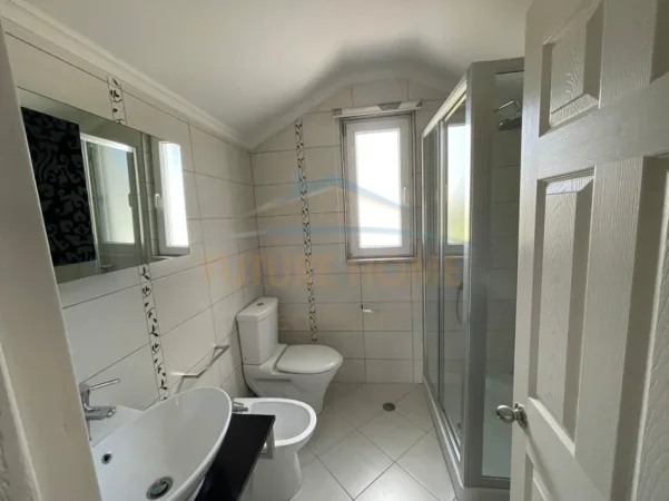 Tirane, jepet me qera apartament 3 Katshe Kati 0, 335 m² 3.800 € (Teg)