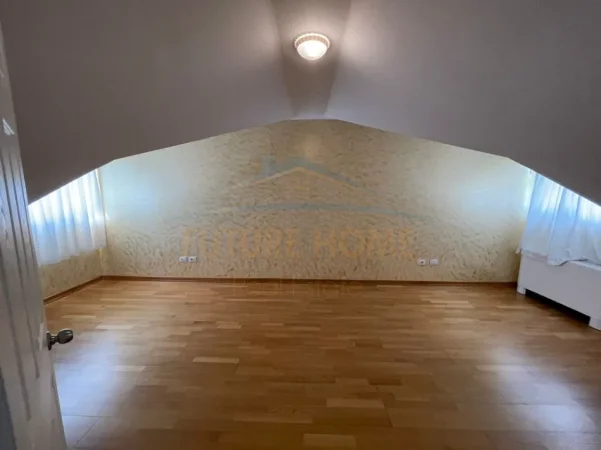 Tirane, jepet me qera apartament 3 Katshe Kati 0, 335 m² 3.800 € (Teg)