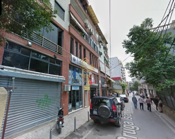 Tirane, jepet me qera ambjent biznesi Kati 0, 134 m² 1.500 € (Myslym Shyri)
