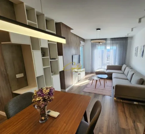 Tirane, jepet me qera apartament 2+1 Kati 11, 91 m² 880 € (21 DHJETORI)