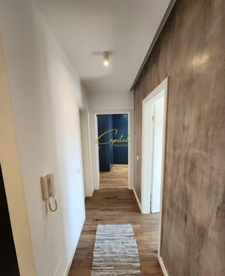 Tirane, jepet me qera apartament 2+1 Kati 11, 91 m² 880 € (21 DHJETORI)