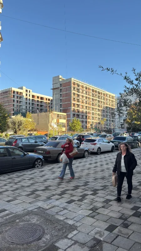 Tirane, shitet biznesi Kati 0, 46 m² 20.000 € (Rruga ndre mjeda)