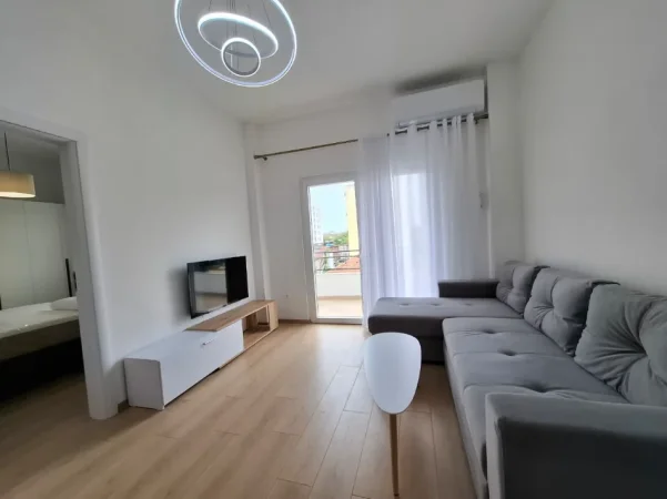 Me Qira Apartament +1P. Parkimi 100%i ri - Hera e Parë me qira 📍 Ali demi- Shkolla Kushtrimi i lirisë | Kati i 4të ( pa ashensorë) 45.000 lekë / Muaj