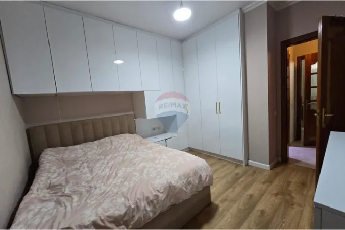 Apartament - Për Qira - Rruga e Kavajës, Tiranë 800 €