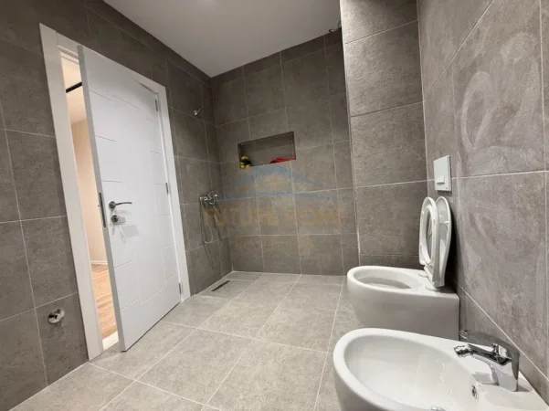 Tirane, shitet apartament 2+1 Kati 3, 104 m² (QTU)