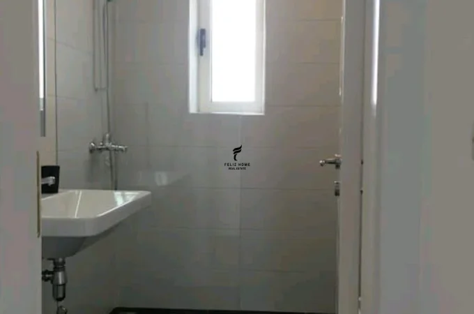 Tirane, jepet me qera apartament 1+1 Kati 2, 60 m² 620 € (RRUGA E ELBASANIT)