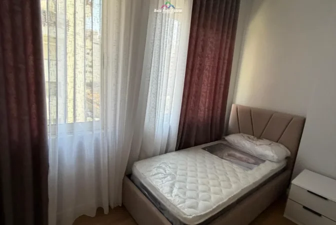 Tirane, jepet me qera apartament 2+1 Kati 3, 77 m² 630 € (Rruga 3 Deshmoret)