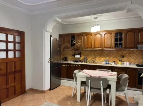 Tirane, jepet me qera shtepi 1 Katshe Kati 0, 110 m² 500 € (allias)