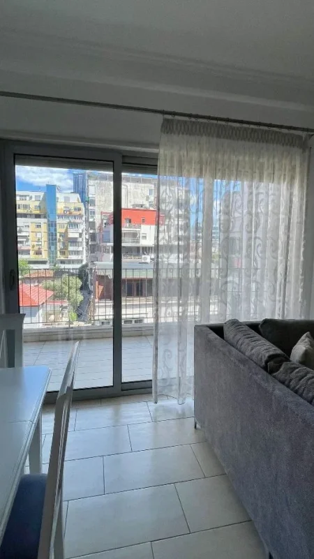 Tirane, jepet me qera apartament 1+1+Ballkon Kati 4, 70 m² 800 € (MYSLYM SHYRI)