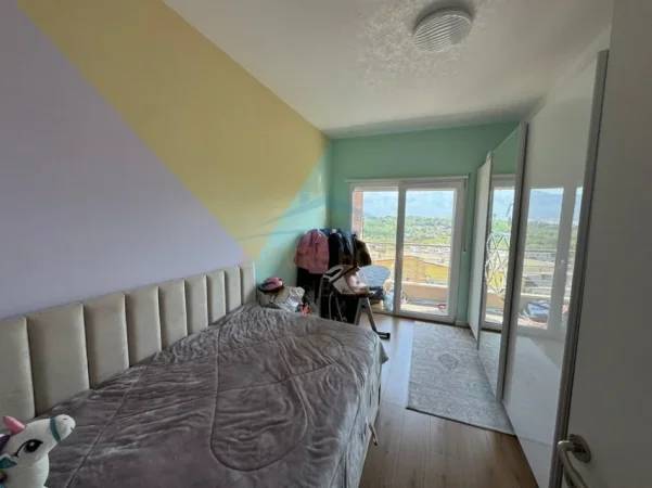 Tirane, jepet me qera apartament 2+1+2+2 PARKIME, Kati 7, 116 m² 1.200 € (LIQENI I THATE , Prane Radisson)