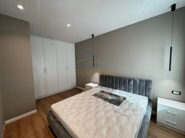 Tirane, jepet me qera apartament 1+1+PARKIM , Kati 5, 60 m² 800 € (RRUGA E ELBASANIT , Prane Xibrakes)