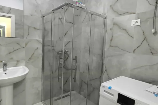 Tirane, jepet me qera apartament 1+1+Ballkon Kati 6, 72 m² 600 € (dritan hoxha)