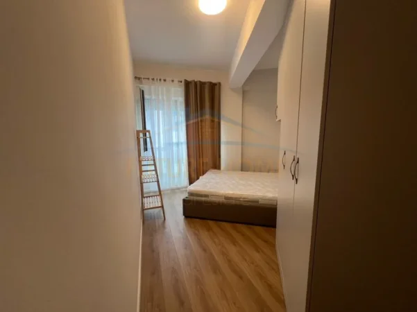 Tirane, jepet me qera apartament 1+1 Kati 3, 62 m² 400 € (FRESK , Residenca OXA)