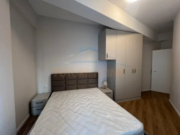 Tirane, jepet me qera apartament 1+1 Kati 3, 62 m² 400 € (FRESK , Residenca OXA)