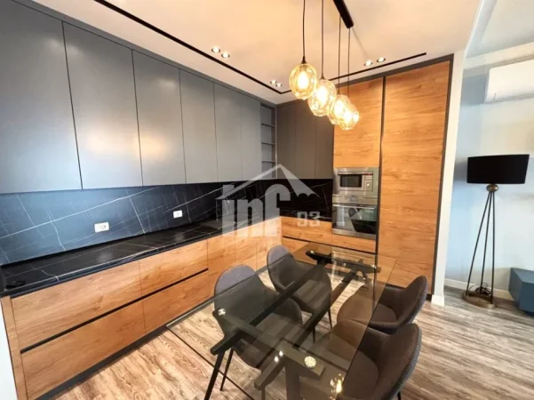Tirane, jepet me qera apartament 1+1 Kati 3, 76 m² 900 € (NË RRUGËN E “KOSOVARËVE”)