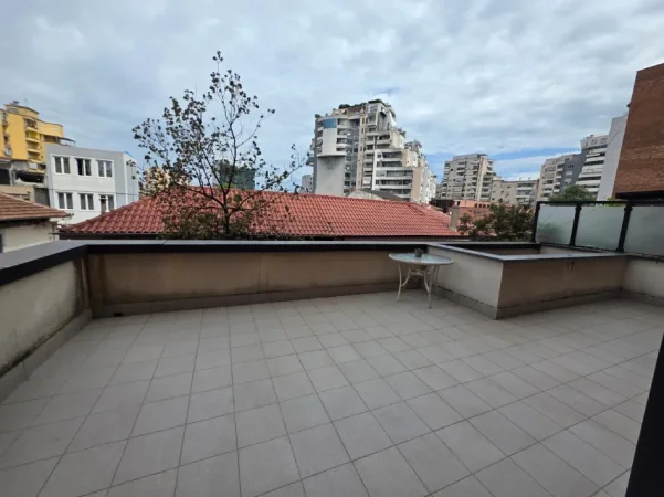 Tirane, jepet me qera apartament 2+1 Kati 2, 100 m² 650 € (Selvia ,Rruga e Dibres)