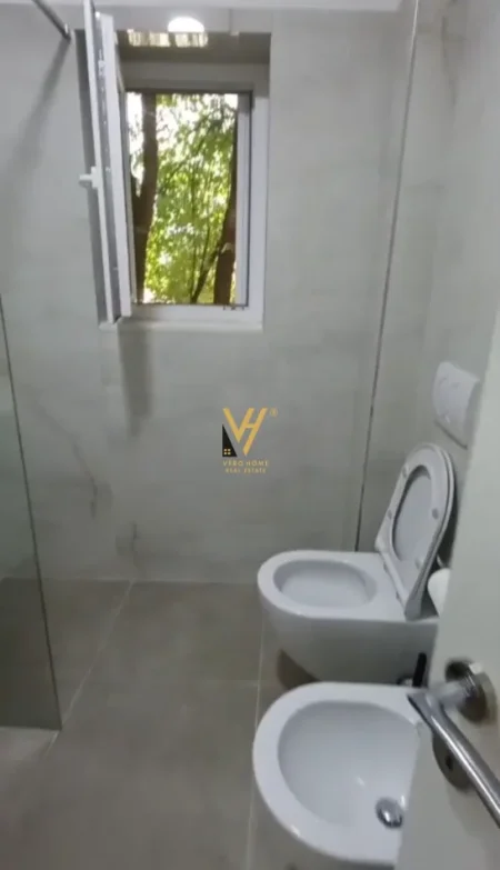Tirane, shitet apartament 1+1+Ballkon Kati 3, 52 m² 155.000 € (QYTET STUDENTI)