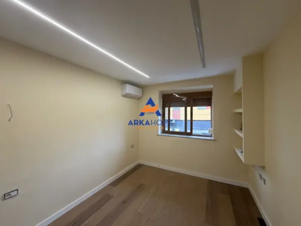 Tirane, shitet apartament 1+1 Kati 1, 27 m² 78.000 € 