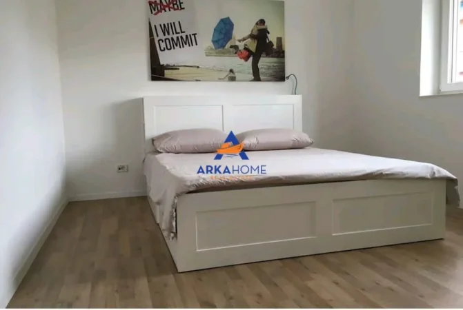 Tirane, jepet me qera apartament 1+1+Ballkon Kati 2, 60 m² 651 € 