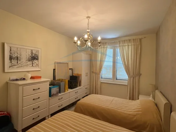 Tirane, shitet apartament 3+1+3+2 Ballkone+2 Garazhe Kati 3, 167 m² 490.000 € (Kodra e Diellit 1)