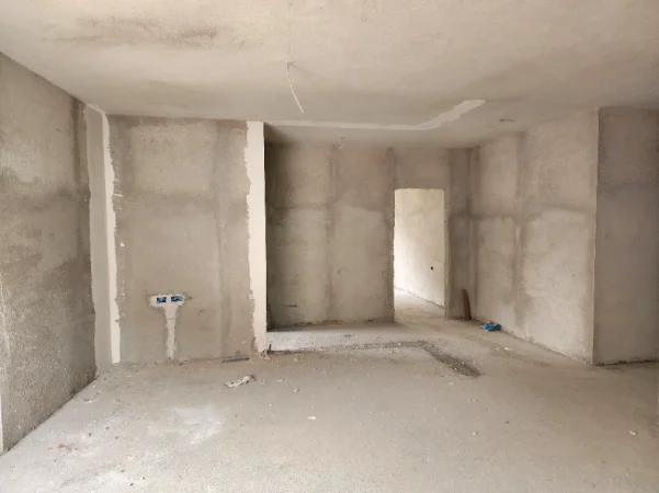 Tirane, shitet apartament 2+1+Ballkon Kati 1, 100 m² 