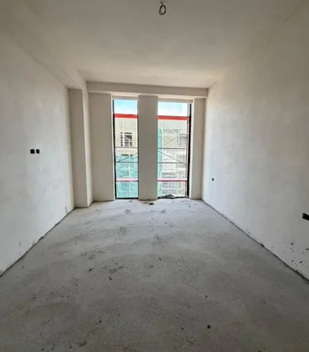 Tirane, shitet apartament 2+1+Ballkon , 121 m² 230.584 € 